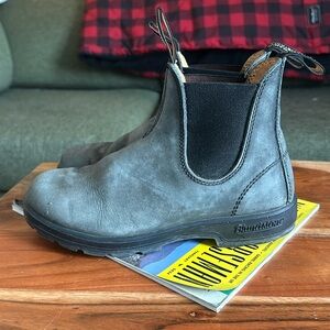 Blundstone Chelsea Boots #587